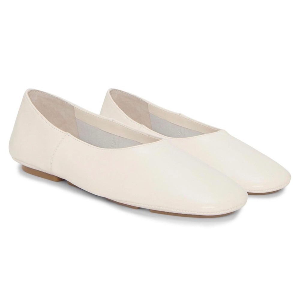 Vince Camuto Catisha Coconut Cream Leather Square Toe Ballet Flats 7 Medium New